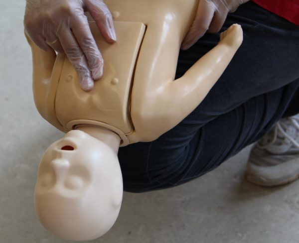 EMERGENCY CHILD CARE FIRST AID / CPR AED